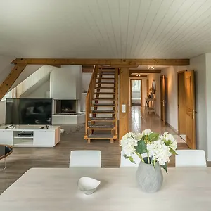  Apartment Loewenplatz Near Station By Airhome