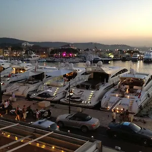 Apartment Port De