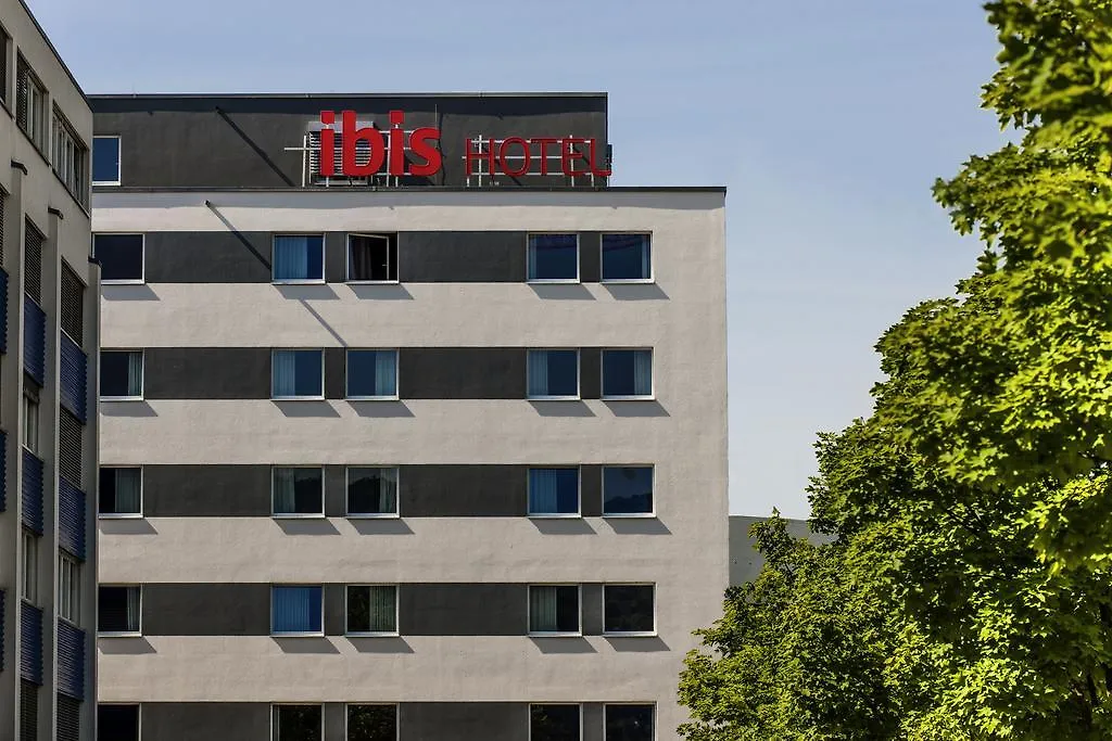 ***  מלון Ibis Zuerich Messe Airport שוויץ